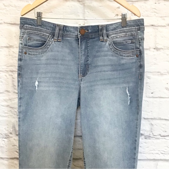 Democracy 16 AbTechnology Women’s Skinny Ankle Jeans Light Wash Distressed - Picture 3 of 10